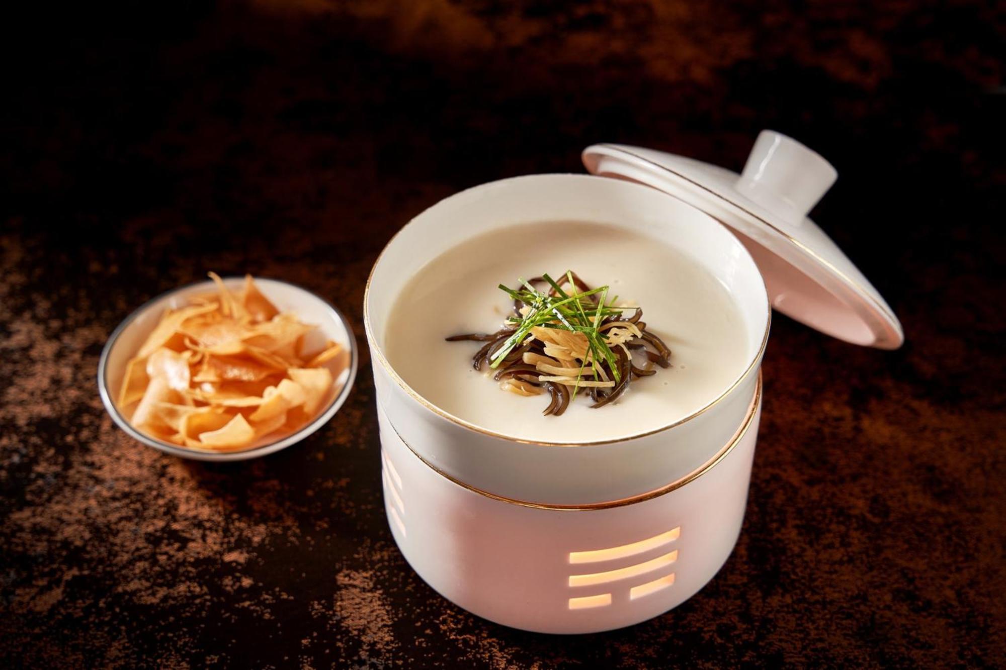 Regent Chongqing - Complimentary 1St Round Mini Bar Daily Hotel Bagian luar foto